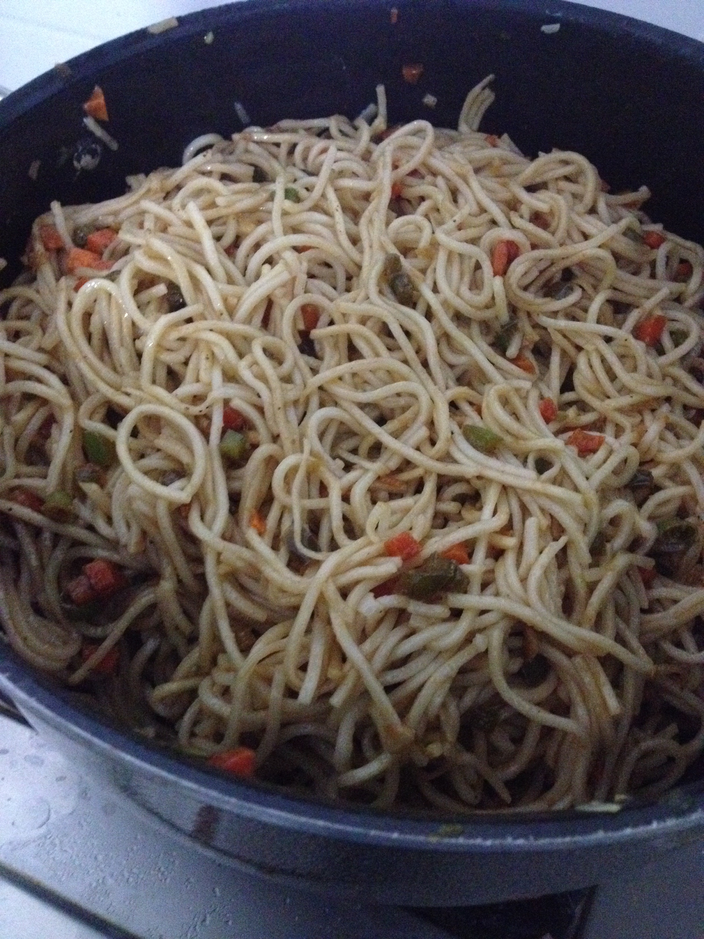 Veg Hakka Noodles 4